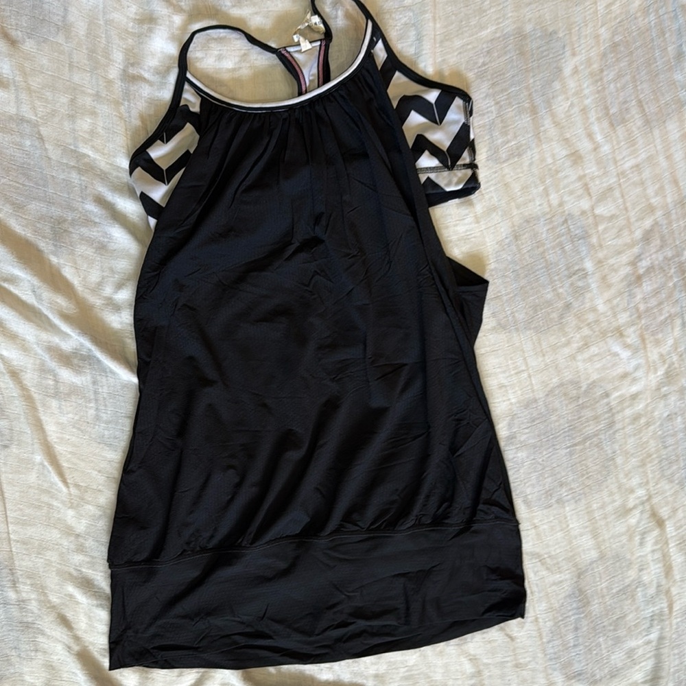 Lululemon no limits tank